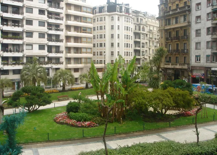 Hotel Zaragoza Plaza